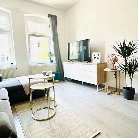 Renoviertes Apartment In Zentraler Lage - Wlan, Smart-Tv, Kueche, Balkon Und Queensize-Bett Fuer 4 Gaeste Эрфурт Экстерьер фото